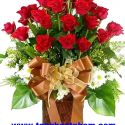 Giỏ hoa hồng tươi thắm