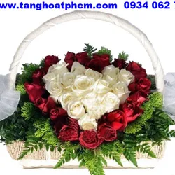 Giỏ hoa sinh nhật Hồng trái tim