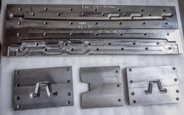 Làm dao hình bằng thép tấm SKD11 Làm dao hình bằng thép tấm SKD11
