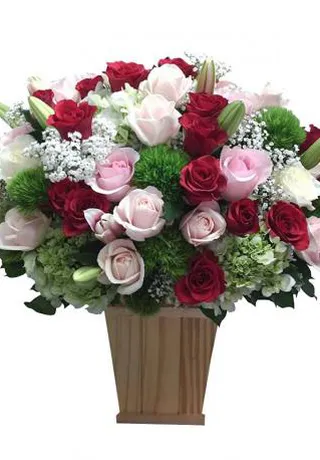 Giỏ Hoa Tặng Ngày Lễ Diệu Dàng
