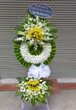 Hoa Tươi Chia Buồn Cổ Điển 48
