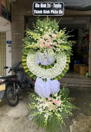 Hoa Tươi Chia Buồn Cổ Điển 47