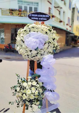 Hoa Tươi Chia Buồn Cổ Điển 43