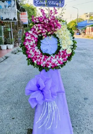 Hoa Tươi Chia Buồn Cổ Điển 40