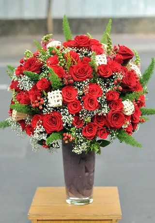 Bình Hoa Chúc Mừng