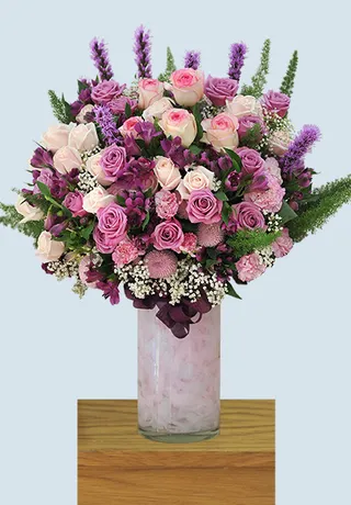 Bình Hoa Tặng Ngày Lễ Thanh Nhã