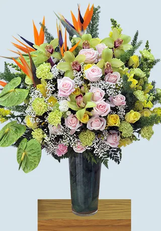 Bình Hoa Tặng Ngày Lễ Cao Qúy
