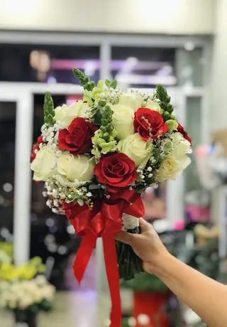 Bó Hoa Cô Dâu Bình Dương 08