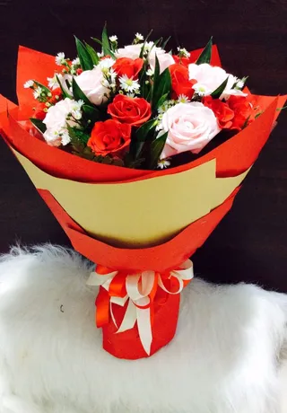 Bó Hoa Tặng Ngày Lễ Mộng Mơ
