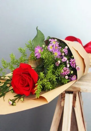 Bó Hoa Tặng Đại Biểu 13
