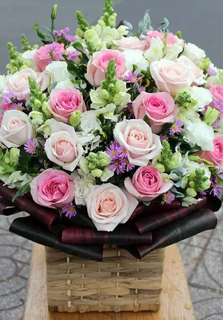 Giỏ Hoa Tặng Sếp Nữ
