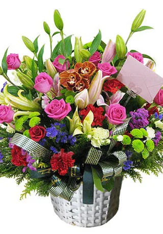 Giỏ Hoa Tặng Ngày Lễ Hài Hòa