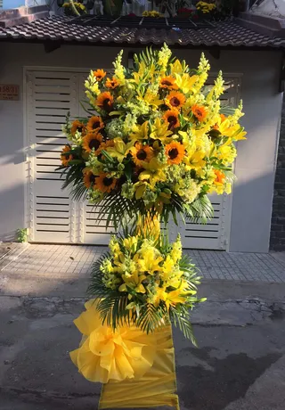 Lẵng Hoa Tân Gia