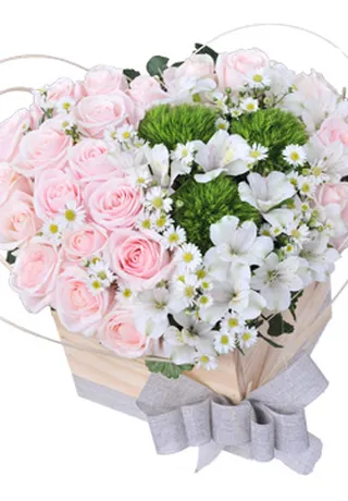 Hộp Hoa Tặng Ngày Lễ Huyền Diệu