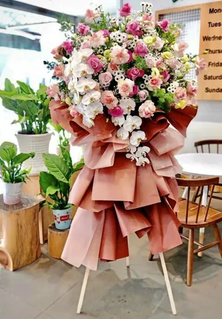 Lẵng Hoa Chúc Mừng Đẳng Cấp