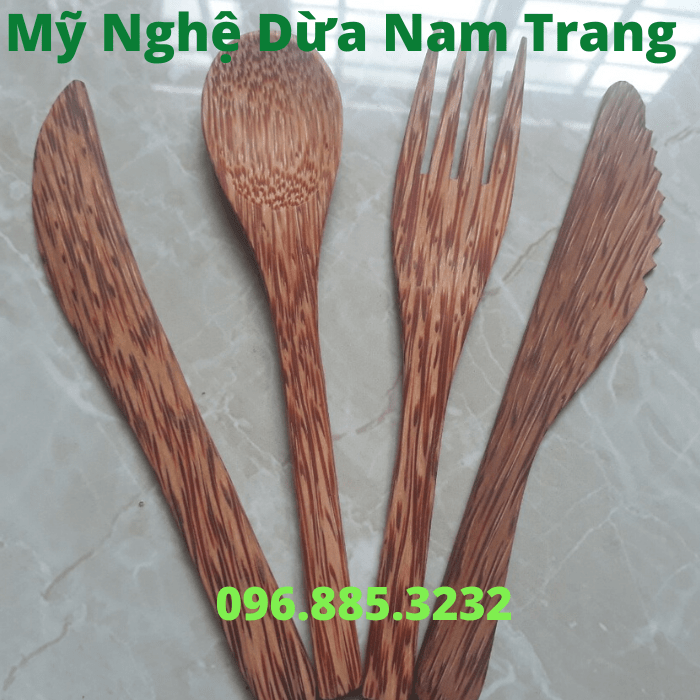 Nĩa gỗ dừa 16cm - Mỹ Nghệ Dừa Nam Trang