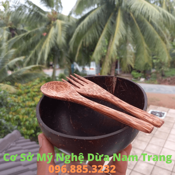 Nĩa gỗ dừa 16cm - Mỹ Nghệ Dừa Nam Trang