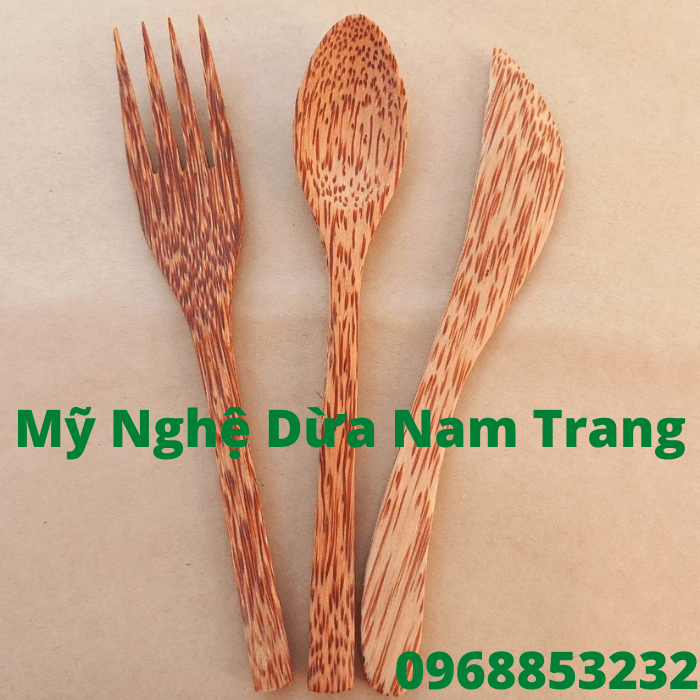 Nĩa gỗ dừa 19cm - Mỹ Nghệ Dừa Nam Trang