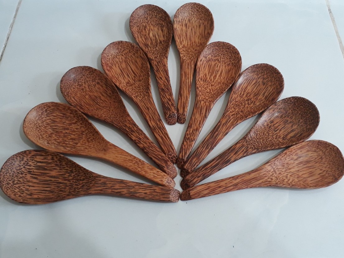 Vá cơm gỗ dừa - Mỹ Nghệ Nam Trang