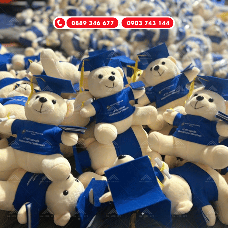Mẫu gấu bông tốt nghiệp in logo sắc nét với bông gòn cao cấp