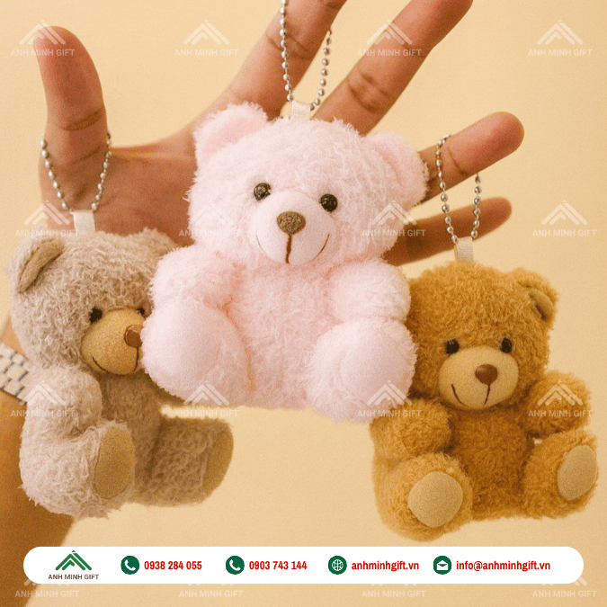 Móc khoá gấu bông in logo quà tặng doanh nghiệp giá gốc mang lại hiệu quả nhận diện thương hiệu vượt trội.