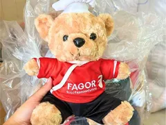 Làm sao để thu hút khách hàng thông qua quà tặng gấu bông in logo