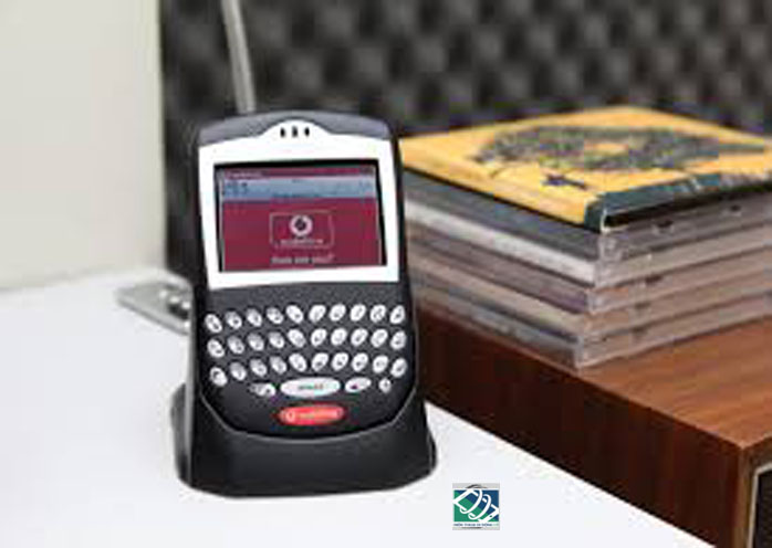 Giao diện cơ bản đen trắng với điện thoại BlackBerry 7290 Giao diện cơ bản đen trắng với điện thoại BlackBerry 7290