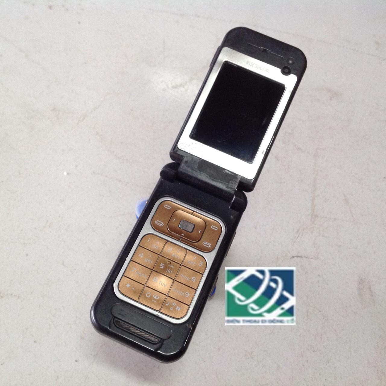 Nokia 7390
