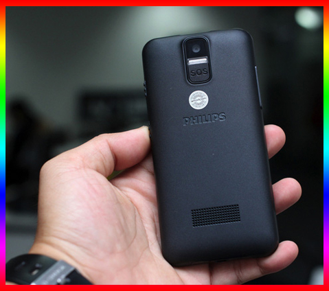 SOS Philips E310 thực sự là một công cụ hỗ trợ cho người lớn tuổi SOS Philips E310 thực sự là một công cụ hỗ trợ cho người lớn tuổi