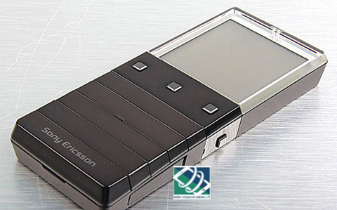 Điện thoại có màn hình trong suốt đầu tiên trên thế giới của Sony Ericsson Điện thoại có màn hình trong suốt đầu tiên trên thế giới của Sony Ericsson