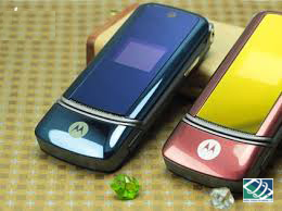 Motorola thiết kế riêng dành cho những ai theo đuổi sự sang trọng trong phong cách Motorola thiết kế riêng dành cho những ai theo đuổi sự sang trọng trong phong cách