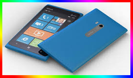 Nokia Lumia 800 là một trong những smartphone có thiết kế hấp dẫn Nokia Lumia 800 là một trong những smartphone có thiết kế hấp dẫn