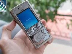 3 mẫu điện thoại bàn phím đẹp sang chỉ dưới 2 triệu đồng