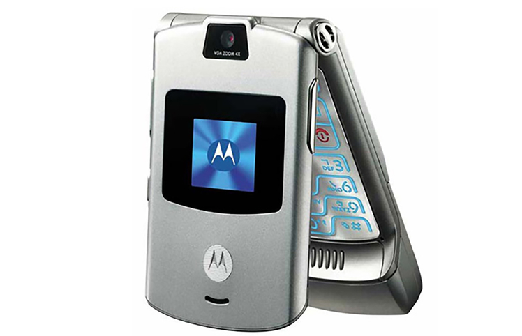 Motorola v3 нет русского языка