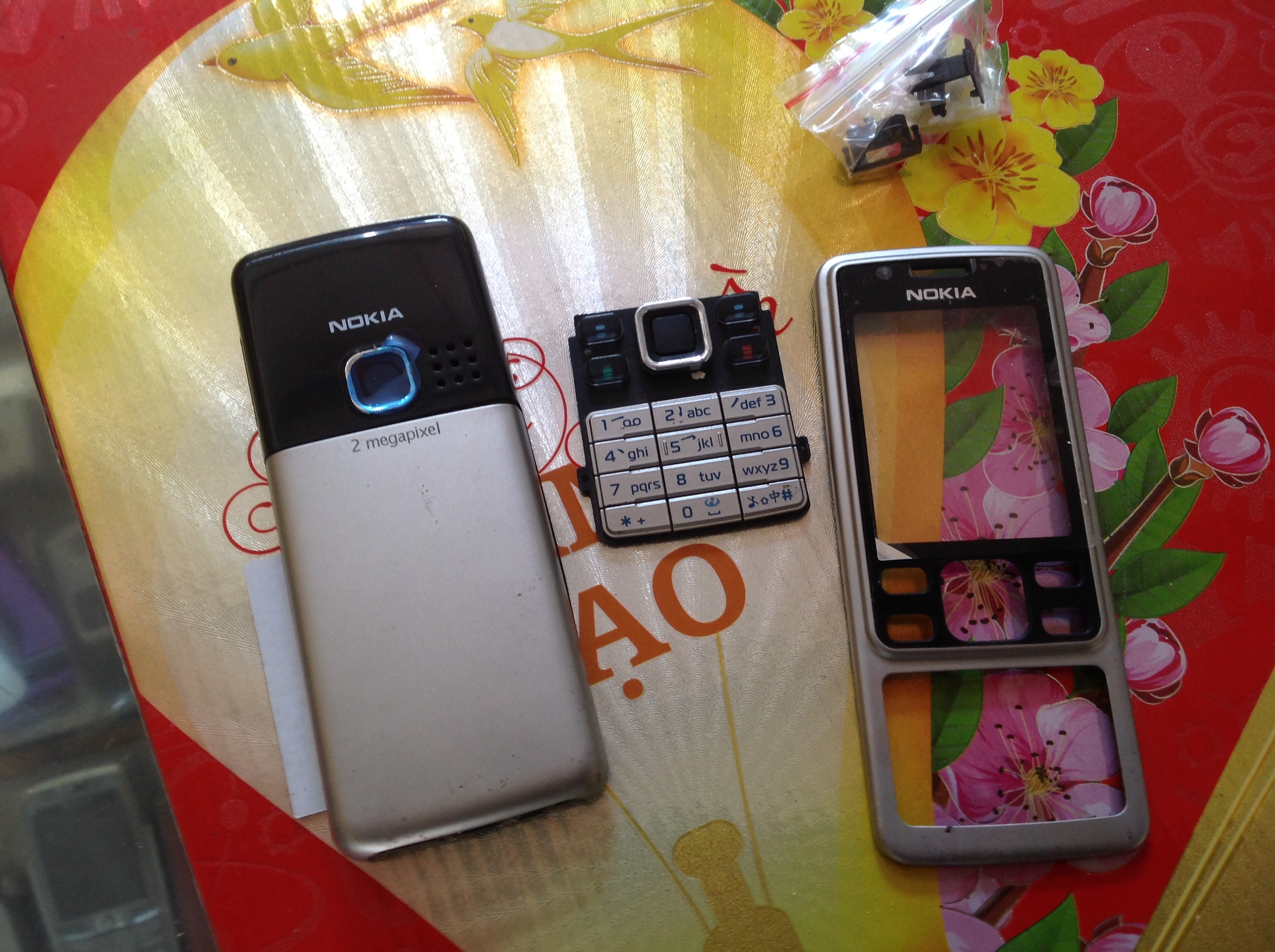 Vỏ Nokia 6300 Vỏ Nokia 6300