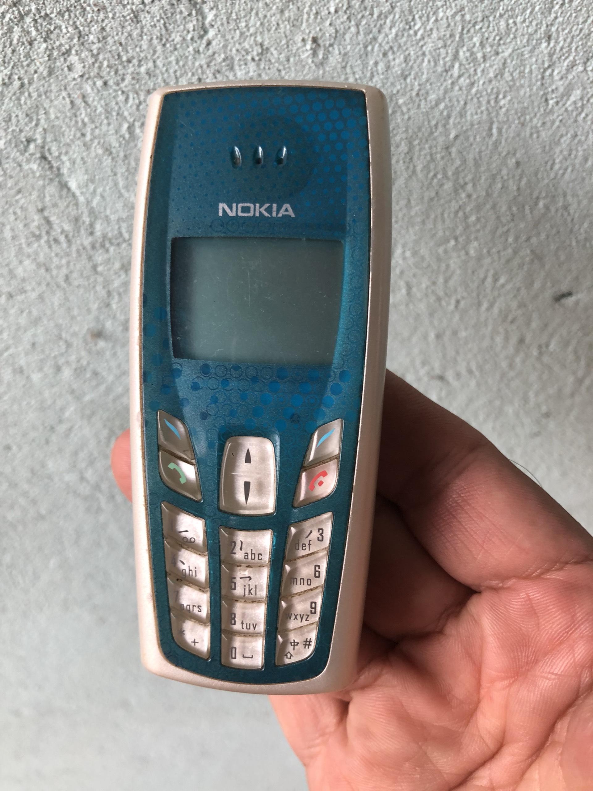 Nokia 3610