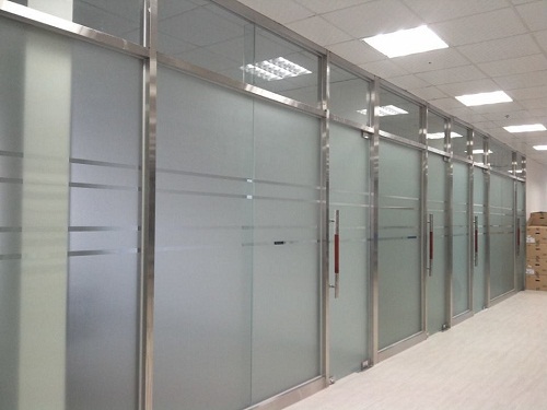 Địa Chỉ Thi Công Kính Cường Lực Giá Rẻ Tại Khu Công Nghiệp Biên Hòa Địa Chỉ Thi Công Kính Cường Lực Giá Rẻ Tại Khu Công Nghiệp Biên Hòa