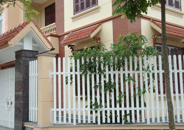 Thợ Gia Công Lắp Đặt Hàng Rào Sắt Uy Tín Tại Biên Hòa - Mẫu 16 Thợ Gia Công Lắp Đặt Hàng Rào Sắt Uy Tín Tại Biên Hòa - Mẫu 16