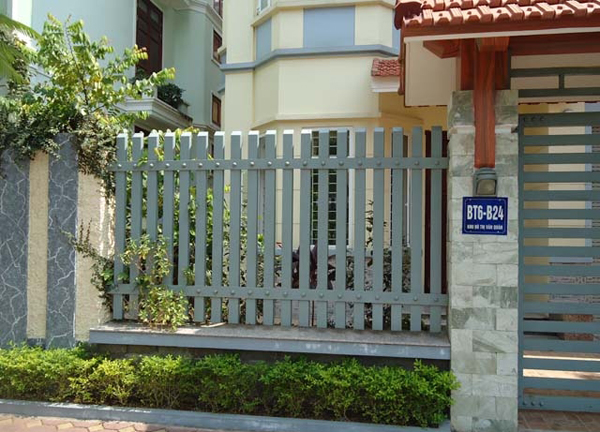 Thợ Gia Công Lắp Đặt Hàng Rào Sắt Uy Tín Tại Biên Hòa - Mẫu 19 Thợ Gia Công Lắp Đặt Hàng Rào Sắt Uy Tín Tại Biên Hòa - Mẫu 19