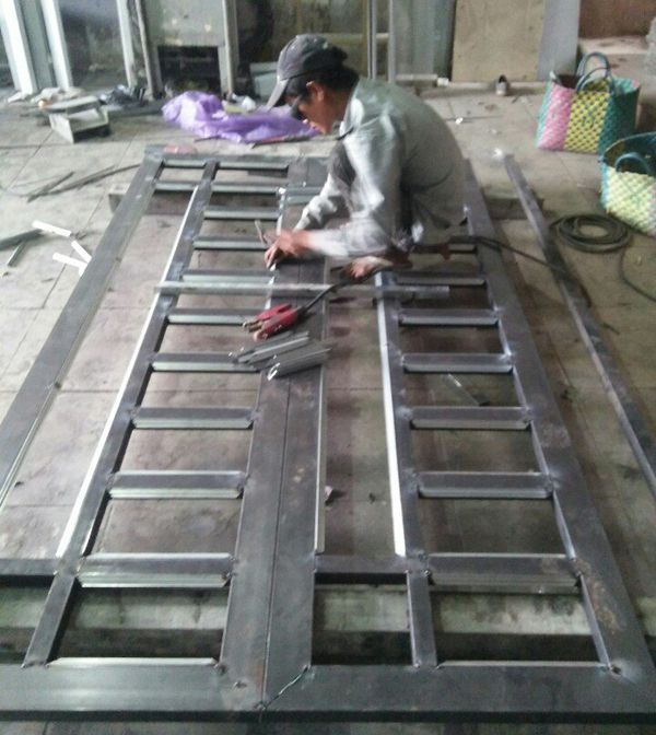 Sửa Cửa Sắt Hàn Cửa Sắt Tại Khu Công Nghiệp Biên Hòa Sửa Cửa Sắt Hàn Cửa Sắt Tại Khu Công Nghiệp Biên Hòa