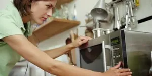 Cách Sửa Lò Vi Sóng Sharp Đơn Giản Và Hiệu Quả