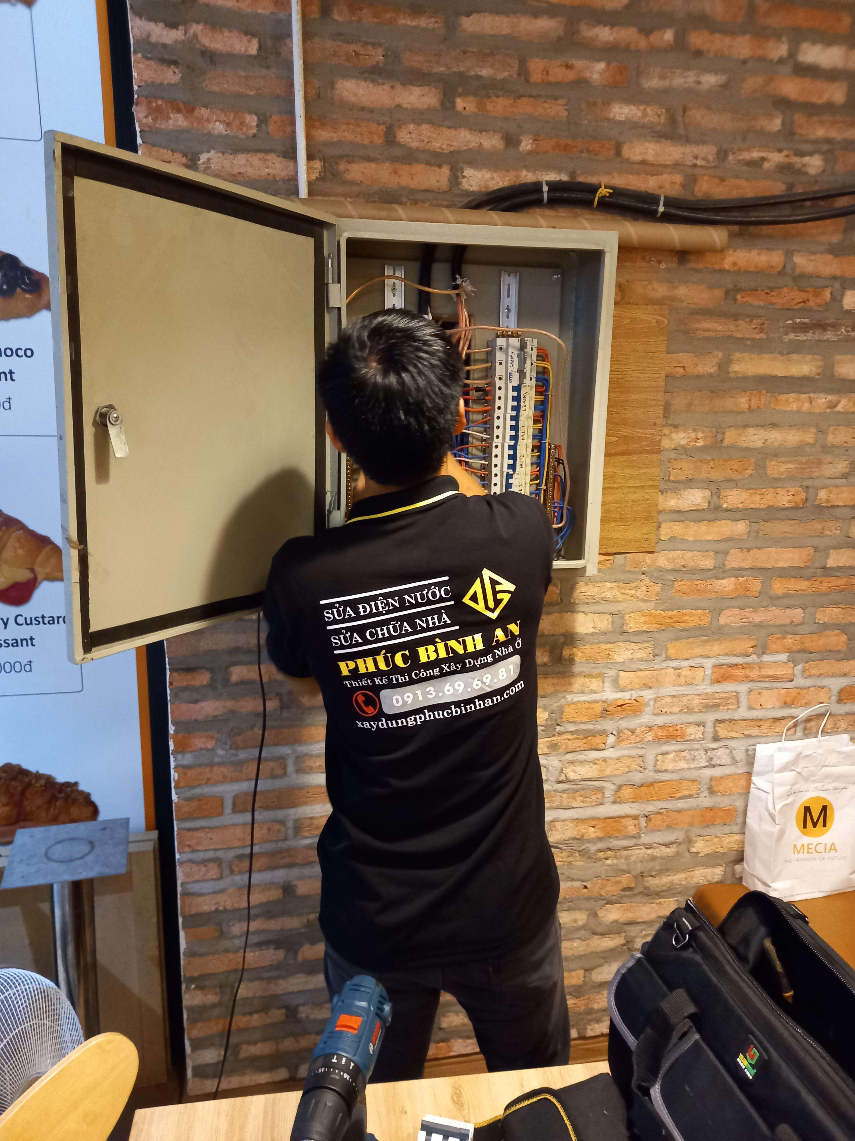 Dịch Vụ Sửa Điện Nước Tại Biên Hòa - Nhanh Chóng Và Hiệu Quả Dịch Vụ Sửa Điện Nước Tại Biên Hòa - Nhanh Chóng Và Hiệu Quả