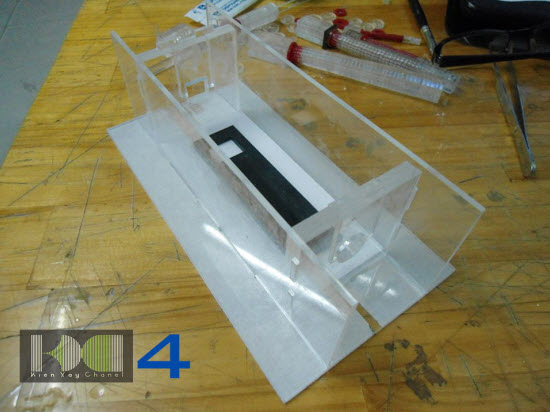 Cận cảnh khuôn treo phôi Cận cảnh khuôn treo phôi