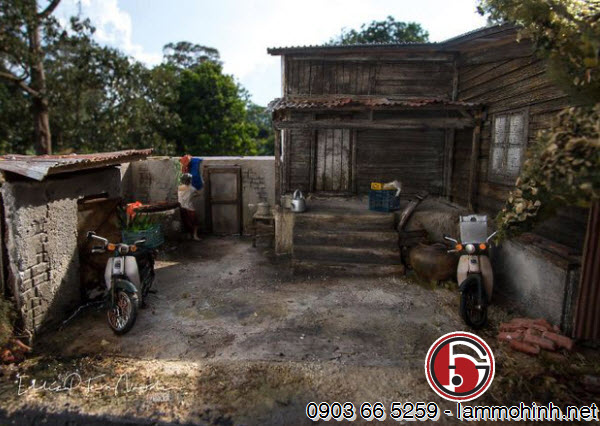 Putera phân tích những hình ảnh đường phố của mình và cố gắng tái tạo chúng thông qua các bản phác thảo hoặc mô hình kiến trúc của mình Putera phân tích những hình ảnh đường phố của mình và cố gắng tái tạo chúng thông qua các bản phác thảo hoặc mô hình kiến trúc của mình