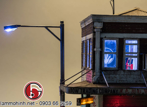 Từng chi tiết của mô hình kiến trúc được thể hiện tỉ mỉ đến từng vệt sơn, gĩ sắt ....cho đến các chi tiết móp méo cũ kỷ Từng chi tiết của mô hình kiến trúc được thể hiện tỉ mỉ đến từng vệt sơn, gĩ sắt ....cho đến các chi tiết móp méo cũ kỷ