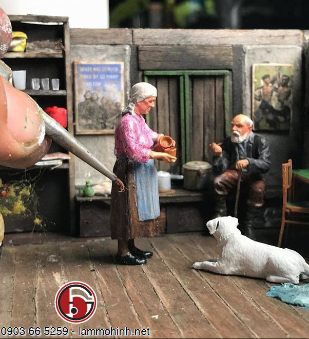 Các mô hình kiến trúc của ông chủ yếu tái hiện lại các ký ức thời thơ ấu của mình, hoặc làm theo đơn đặt hàng Các mô hình kiến trúc của ông chủ yếu tái hiện lại các ký ức thời thơ ấu của mình, hoặc làm theo đơn đặt hàng