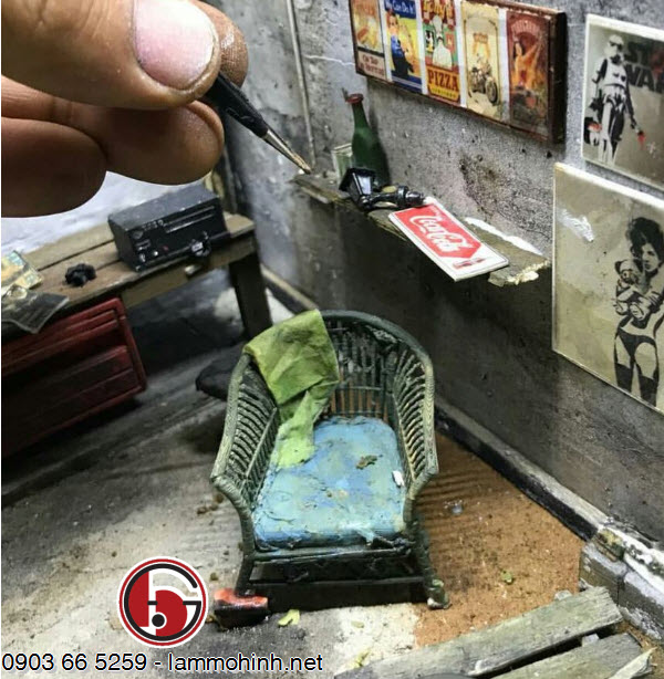 Theo chia sẻ của ông, một số mô hình kiến trúc thì ít nhất cũng mất 1 tuần liền mới hoàn thành, còn lại chủ yếu phải làm mất 5 - 6 tháng Theo chia sẻ của ông, một số mô hình kiến trúc thì ít nhất cũng mất 1 tuần liền mới hoàn thành, còn lại chủ yếu phải làm mất 5 - 6 tháng