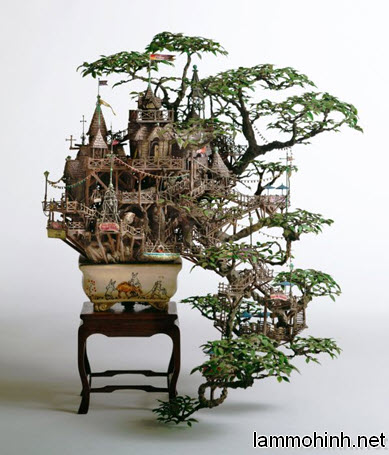 Bonsai và mô hình kiến trúc được lồng vào nhau thành một quần thể công trình thống nhất Bonsai và mô hình kiến trúc được lồng vào nhau thành một quần thể công trình thống nhất