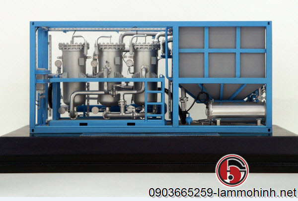 Mặt đứng của mô hình kiến trúc với ba silo đứng bằng inox công nghiệp Mặt đứng của mô hình kiến trúc với ba silo đứng bằng inox công nghiệp