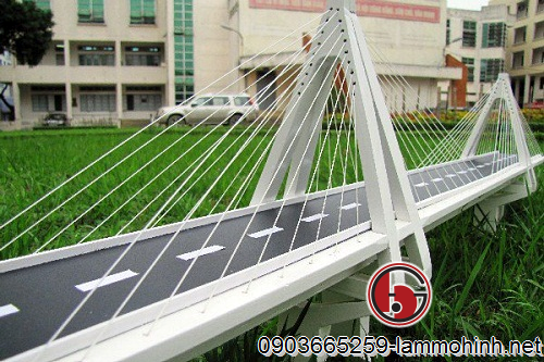 Cầu TDH48 giành Giải thưởng mô hình do sinh viên bình chọn. Cầu TDH48 giành Giải thưởng mô hình do sinh viên bình chọn.